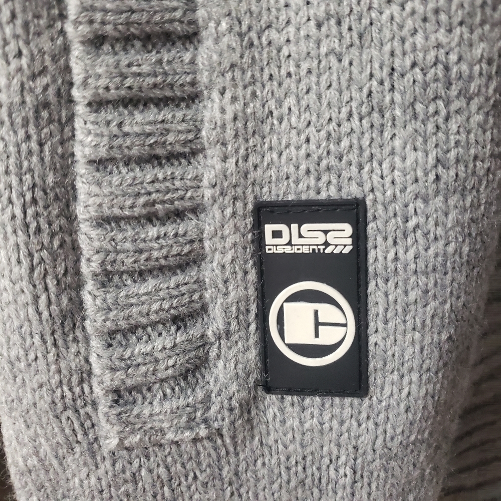 Sweater - Picture 4 of 5